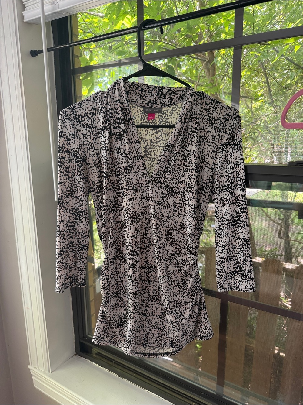 Vince Camuto Black and White Printed V-Neck Blouse